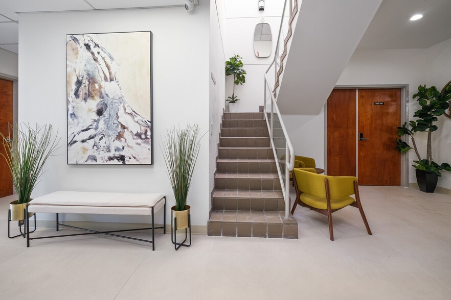 2181 S Atlantic Blvd, Commerce, CA for lease - Interior Photo - Image 3 of 38