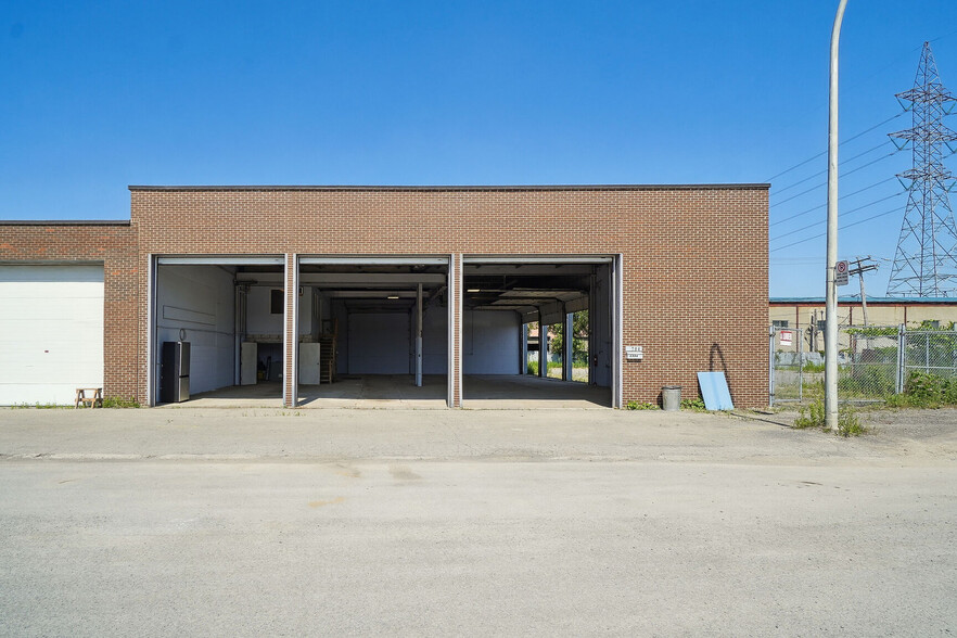 6794 Pl Pascal-Gagnon, Montréal, QC for lease - Building Photo - Image 2 of 13