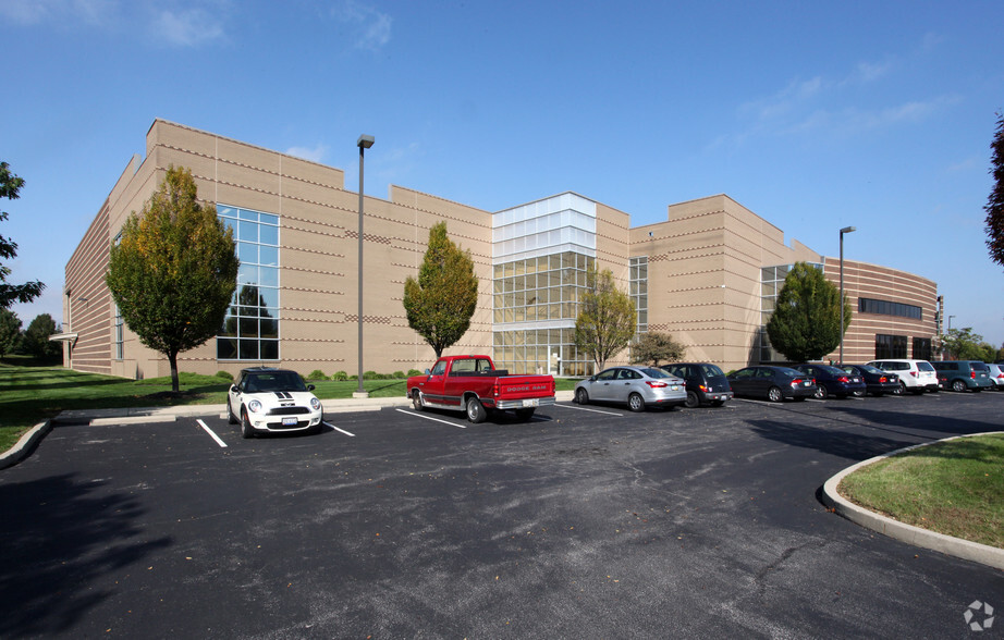 7001 Discovery Blvd, Dublin, OH for lease - Building Photo - Image 3 of 11