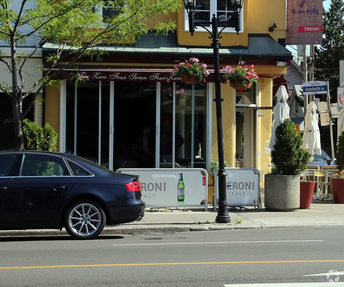 307 Danforth Ave, Toronto, ON for lease - Building Photo - Image 2 of 3