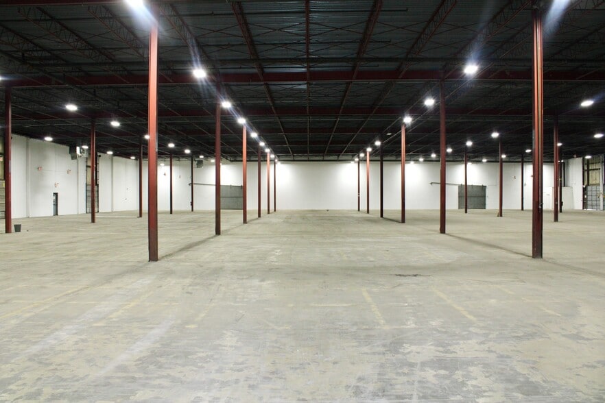 3706-3710 Vulcan Dr, Nashville, TN for lease - Interior Photo - Image 2 of 5