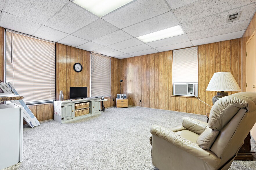 116 N Main St, Meridian, TX for sale - Building Photo - Image 1 of 1