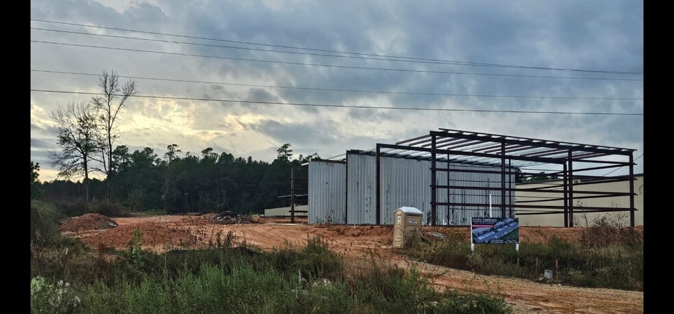 14535 Lake Business Dr, Conroe, TX for sale - Building Photo - Image 2 of 5