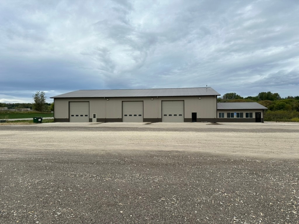 8060 Cabot Ave, Medford, MN for lease Building Photo- Image 1 of 9