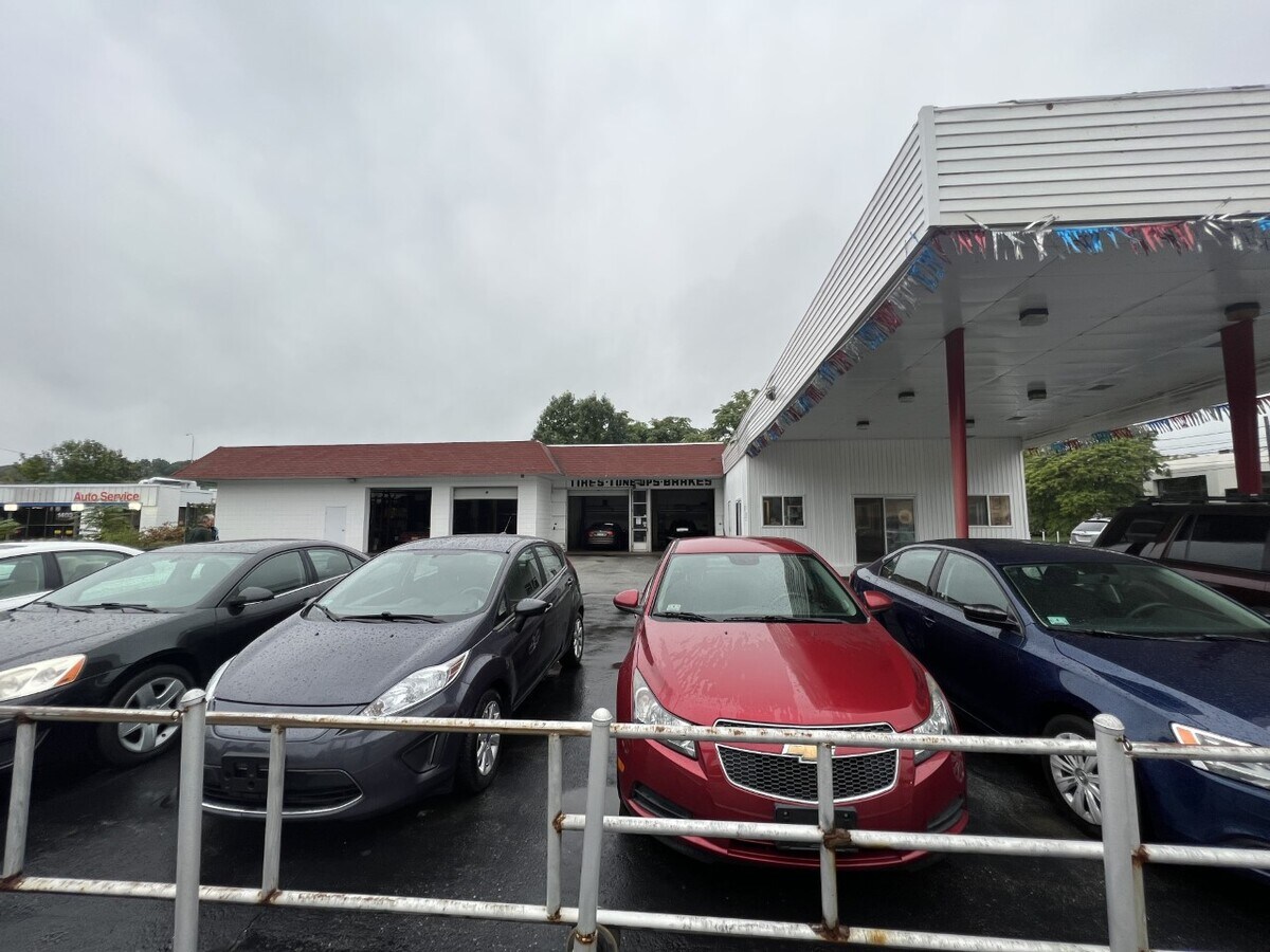 1402 Atwood Ave, Johnston, RI 02919 Retail for Lease