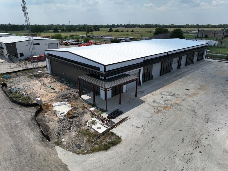 1001 Industrial Way Dr, Anna, TX for lease - Building Photo - Image 1 of 2