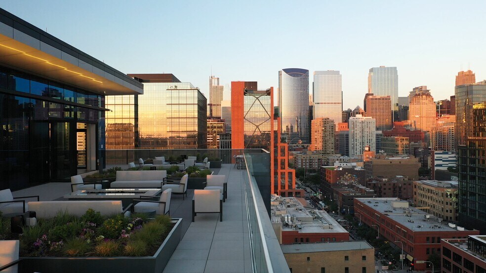 320 N Sangamon St, Chicago, IL for lease - Building Photo - Image 2 of 14