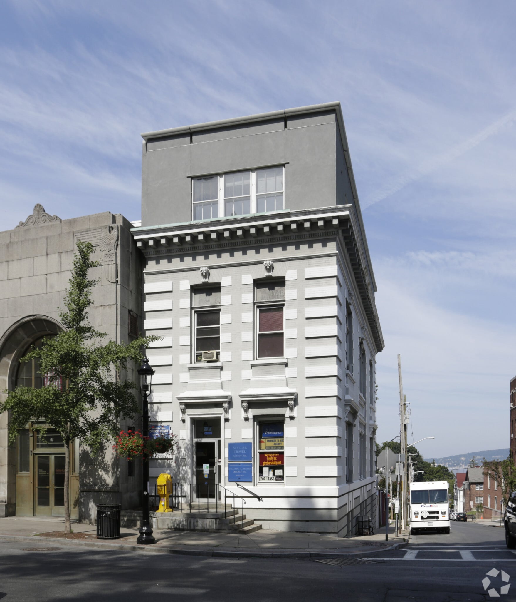 27 N Broadway, Tarrytown, NY for lease Primary Photo- Image 1 of 8