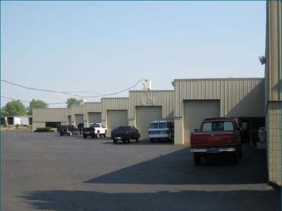 41170-41300 Joy Rd, Plymouth, MI for lease - Building Photo - Image 2 of 3