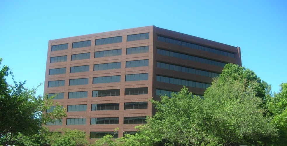 14901 Quorum Dr, Dallas, TX for lease - Building Photo - Image 3 of 27