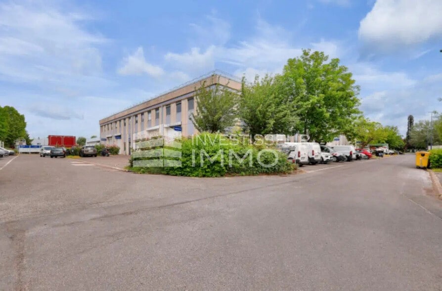 Flex in Aulnay-sous-Bois for lease - Building Photo - Image 1 of 9