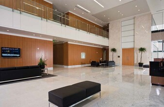 300 Park Ave, San Jose, CA for lease Interior Photo- Image 2 of 5