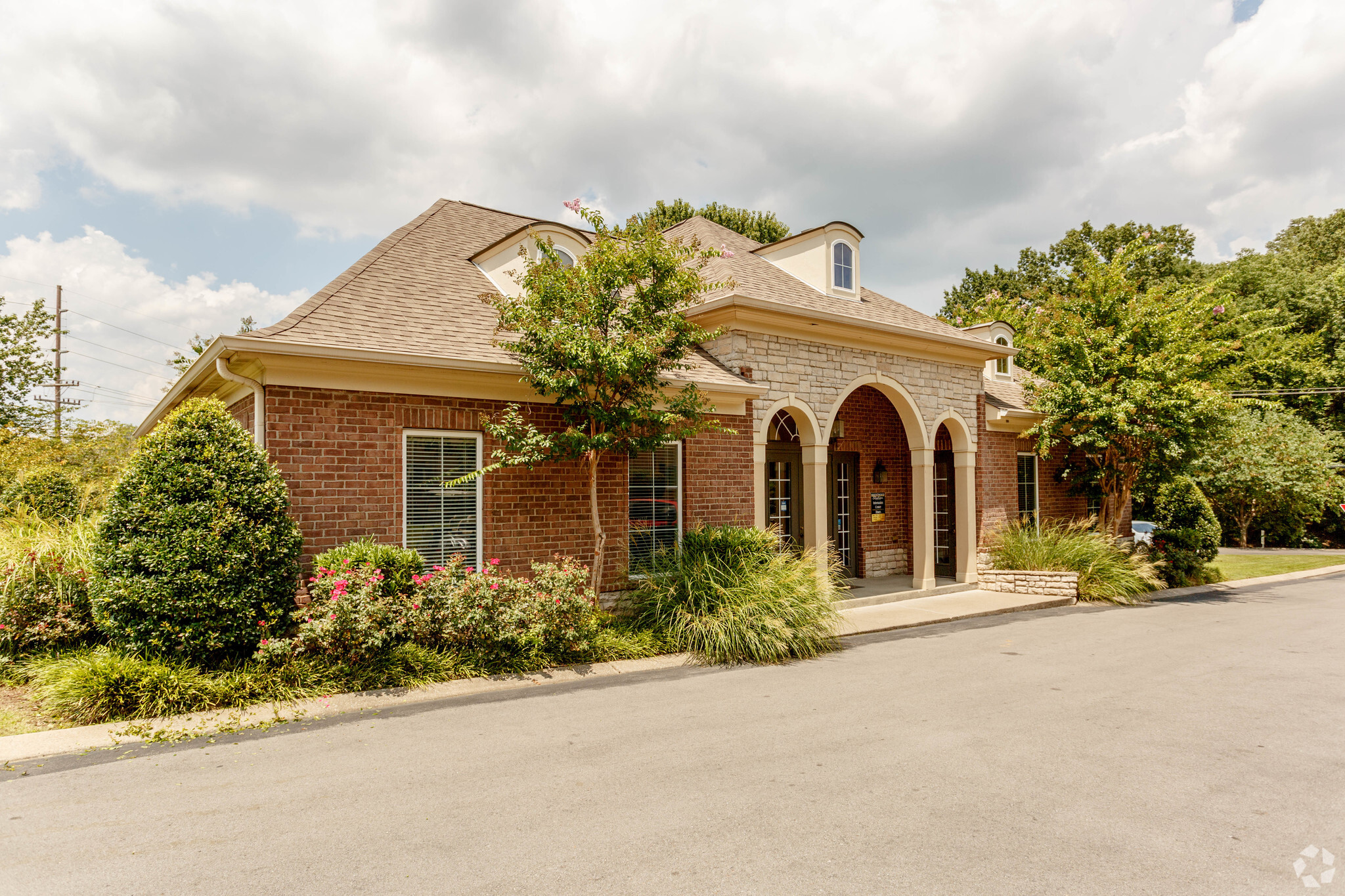 765 McMurray Dr, Nashville, TN for sale Primary Photo- Image 1 of 1