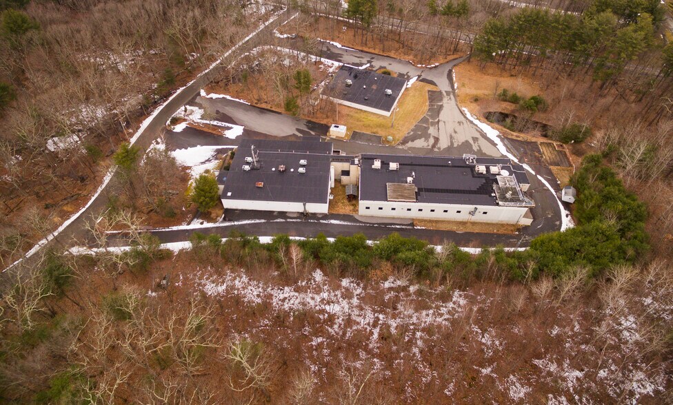 58 Main St, Bolton, MA 01740