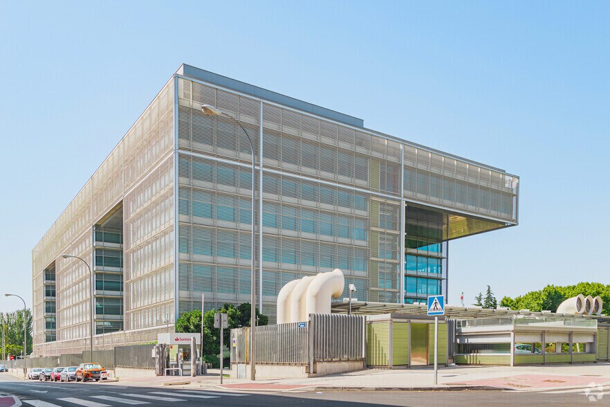 Calle de las Abelias, 1, Madrid, Madrid for lease - Building Photo - Image 3 of 6