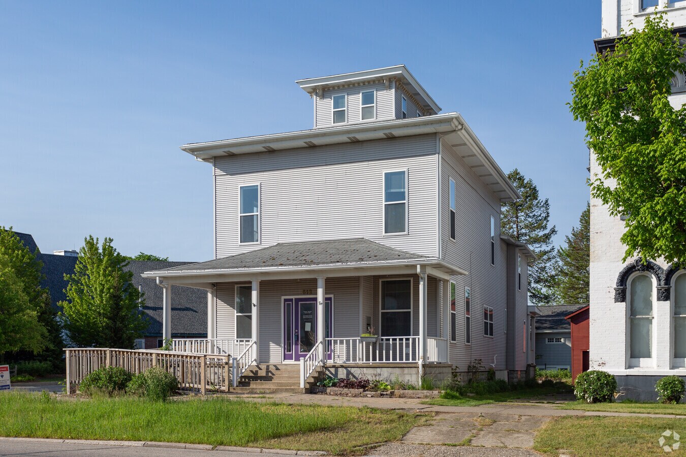 512 Washington Ave, Grand Haven, MI 49417 Property Record