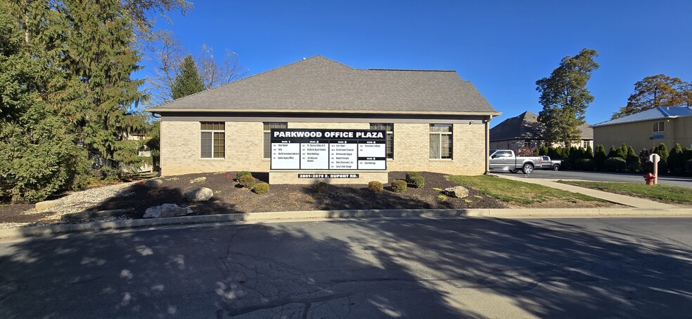 2845 E Dupont Rd, Fort Wayne, IN for lease - Building Photo - Image 2 of 4