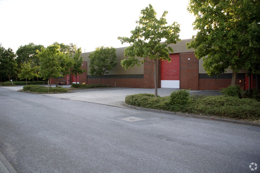 Pagoda Park, Swindon for lease - Building Photo - Image 3 of 6