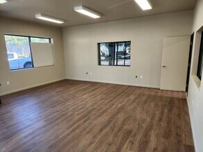 4565 Skyway Dr, Olivehurst, CA for lease Interior Photo- Image 2 of 10