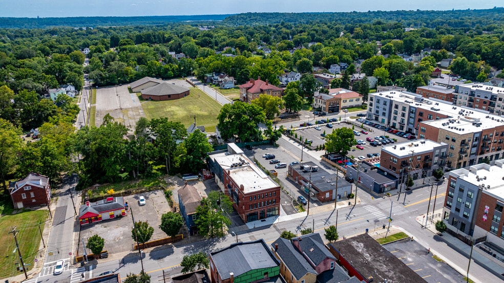 6011 Madison Rd, Cincinnati, OH for sale - Building Photo - Image 2 of 25