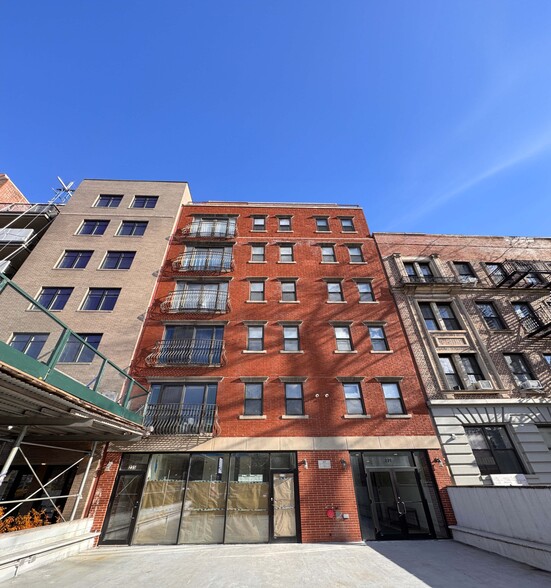 235 Ocean Pky, Brooklyn, NY for sale - Building Photo - Image 1 of 8