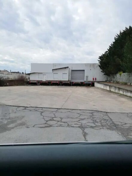 Office in Roullet-Saint-Estèphe for lease - Building Photo - Image 2 of 3