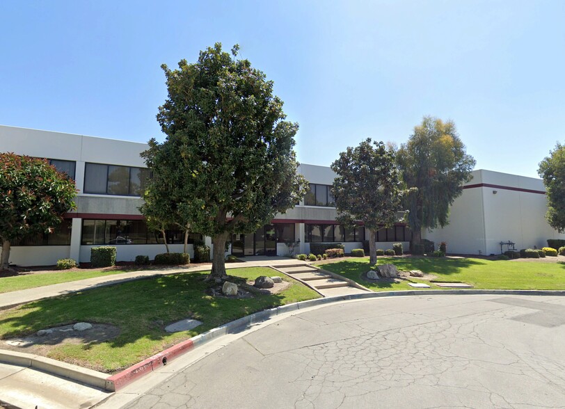 14055 Laurelwood Pl, Chino, CA for lease - Building Photo - Image 1 of 5