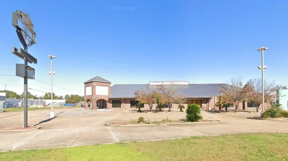 2030 N Mall Dr, Alexandria, LA for sale - Primary Photo - Image 1 of 9