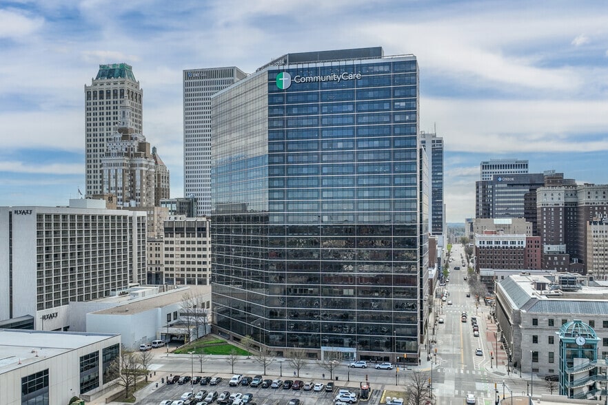 2 W 2nd St, Tulsa, OK for lease - Building Photo - Image 1 of 7