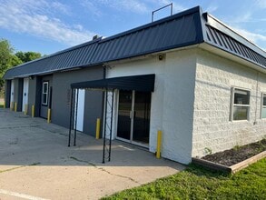 8398-8448 Dayton-Springfield Rd, Fairborn, OH for lease Building Photo- Image 2 of 14