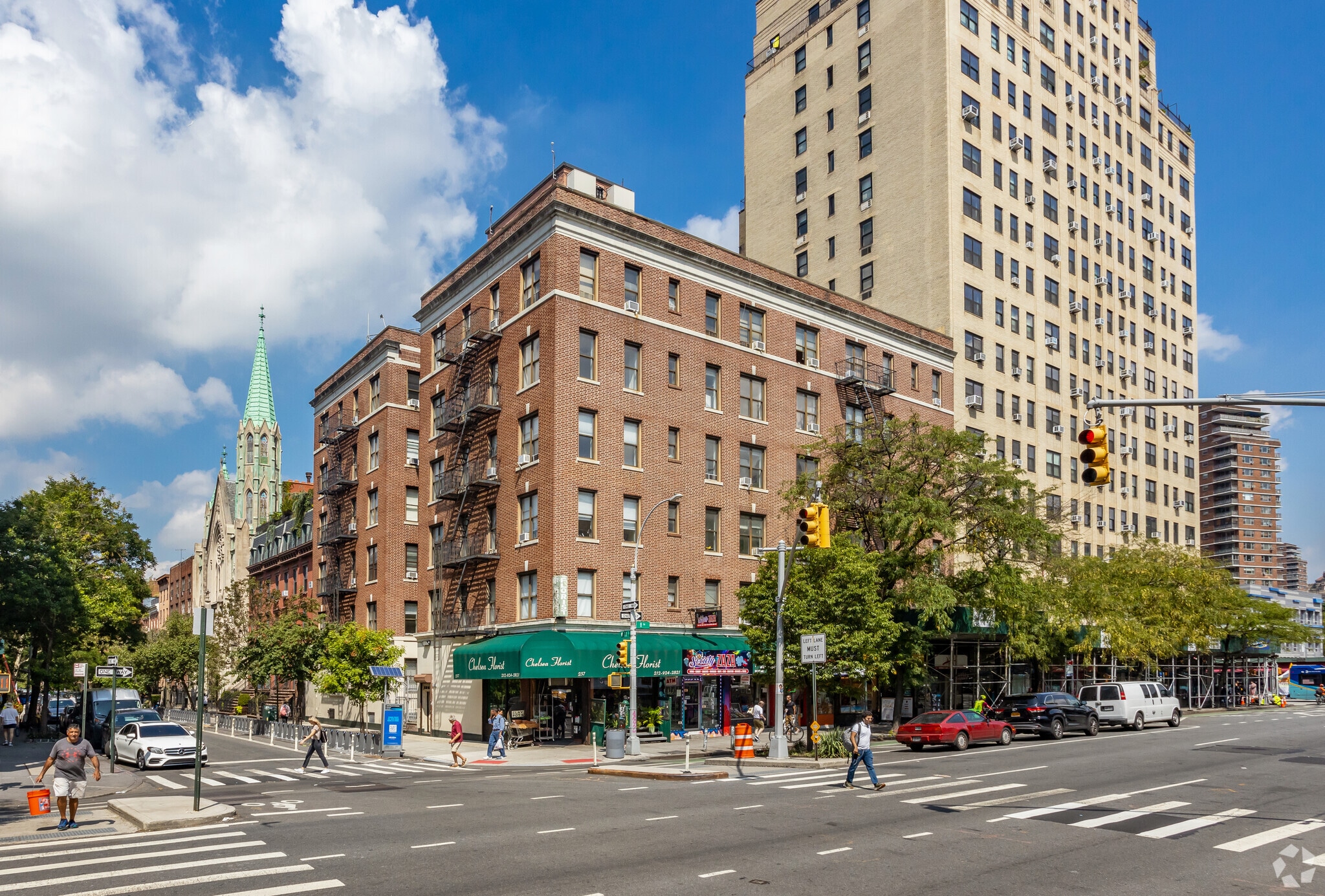 239 8th Ave, New York, NY for lease Building Photo- Image 1 of 7