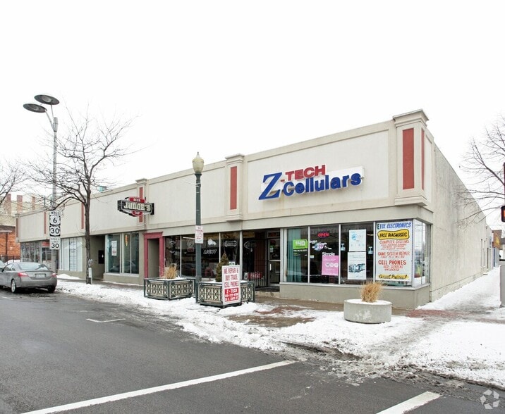 27-31 E Cass St, Joliet, IL for lease - Building Photo - Image 3 of 5