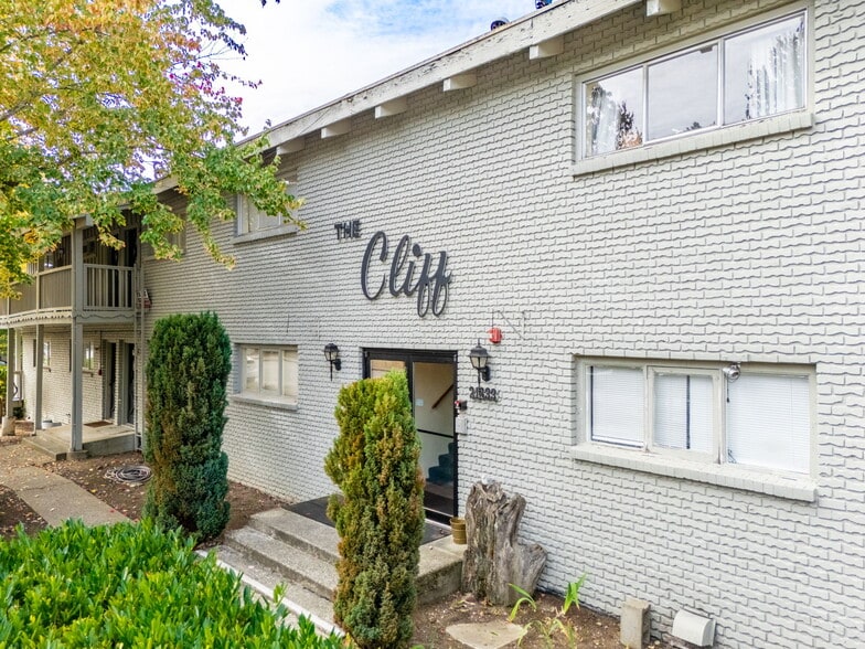 21833 7th Ave S, Des Moines, WA for sale - Building Photo - Image 3 of 21