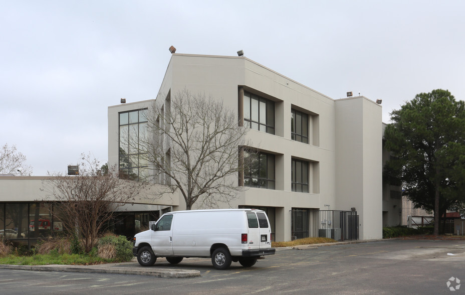 1010 Rankin Rd, Houston, TX for sale - Primary Photo - Image 1 of 1