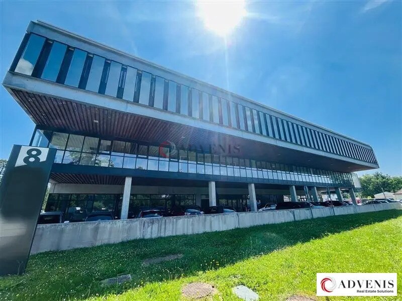 Office in Mérignac for lease Building Photo- Image 1 of 13