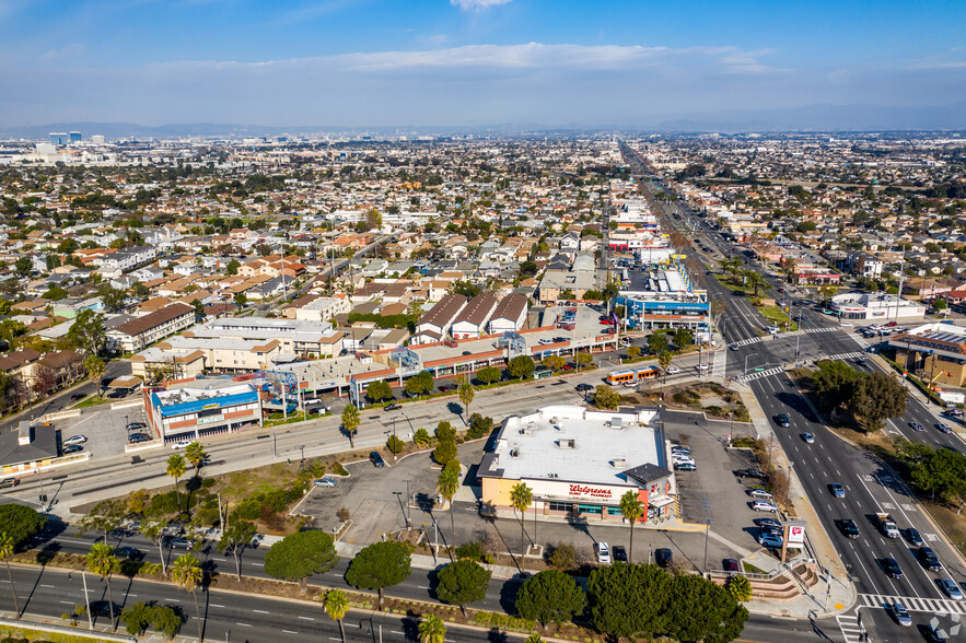 4401-4453 Redondo Beach Blvd, Lawndale, CA for lease - Building Photo - Image 2 of 4