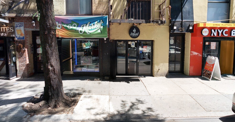 126 Macdougal St, New York, NY for lease - Building Photo - Image 2 of 3