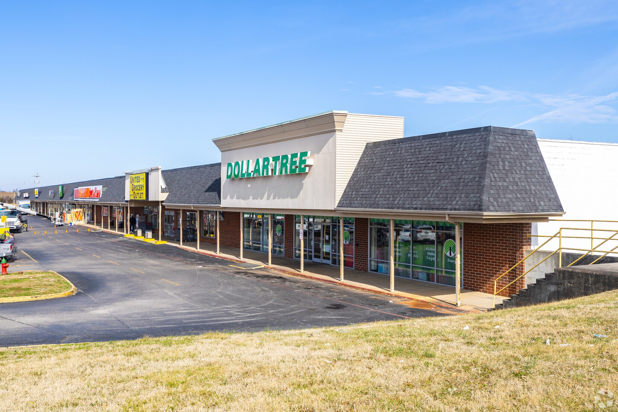 2102-2183 Decherd Blvd, Decherd, TN for sale Primary Photo- Image 1 of 1