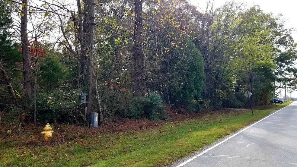 2020 Conover Blvd E, Conover, NC for sale - Primary Photo - Image 1 of 1