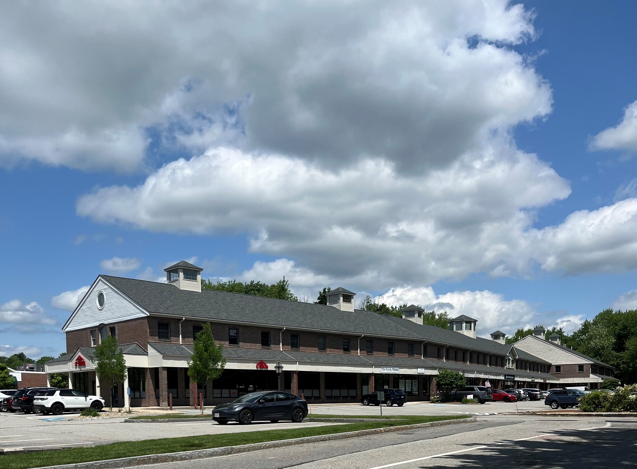 200 Great Rd, Bedford, MA for lease Building Photo- Image 1 of 62