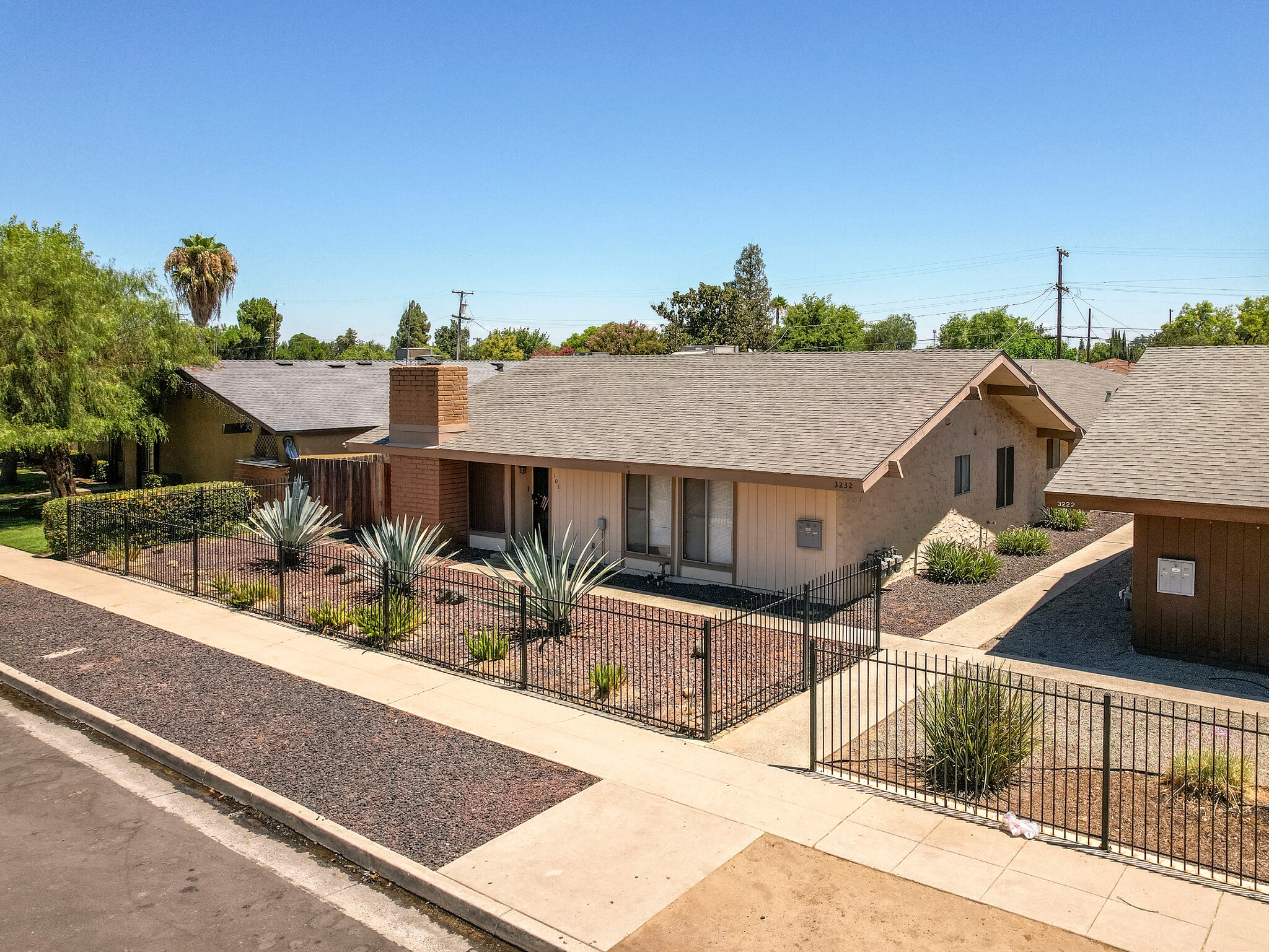 3232 N Anna St, Fresno, CA for sale Primary Photo- Image 1 of 17