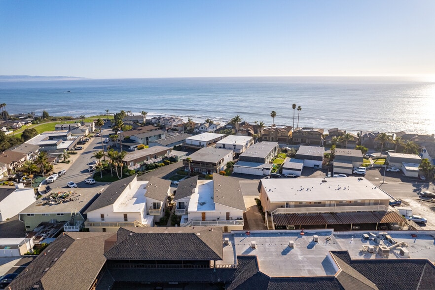 Shell Beach Apartment Complex Portfolio portfolio of 4 properties for sale on LoopNet.com - Building Photo - Image 1 of 19