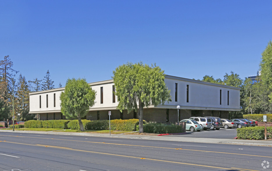 3033 Moorpark Ave, San Jose, CA for sale - Building Photo - Image 2 of 11