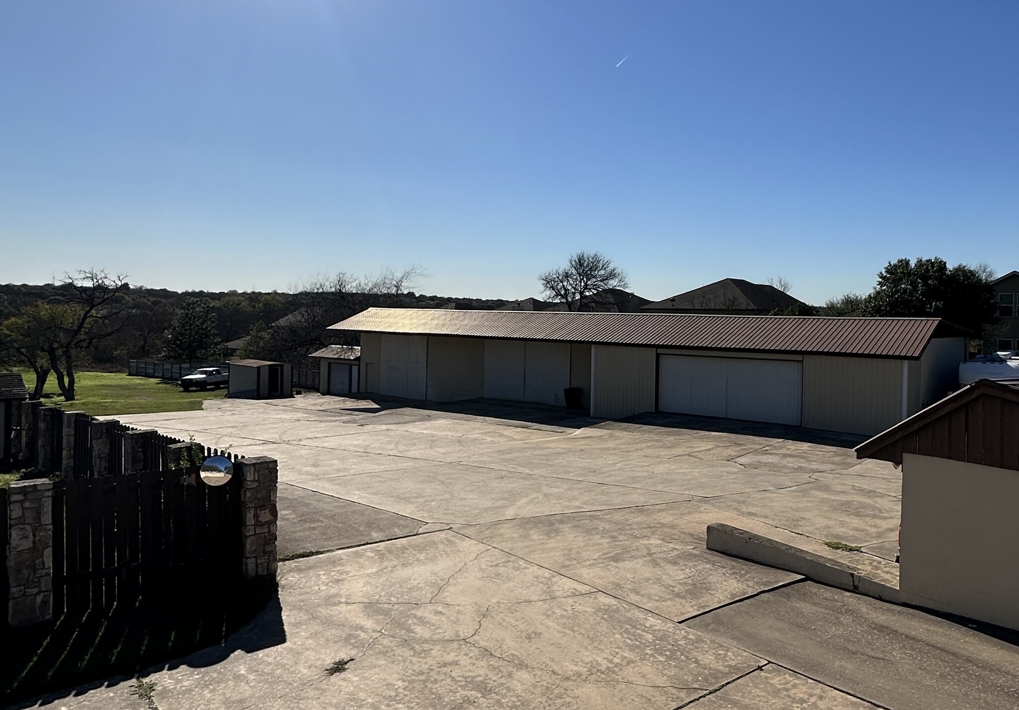 2207 Lynnbrook Dr, Austin, TX for lease Building Photo- Image 1 of 4