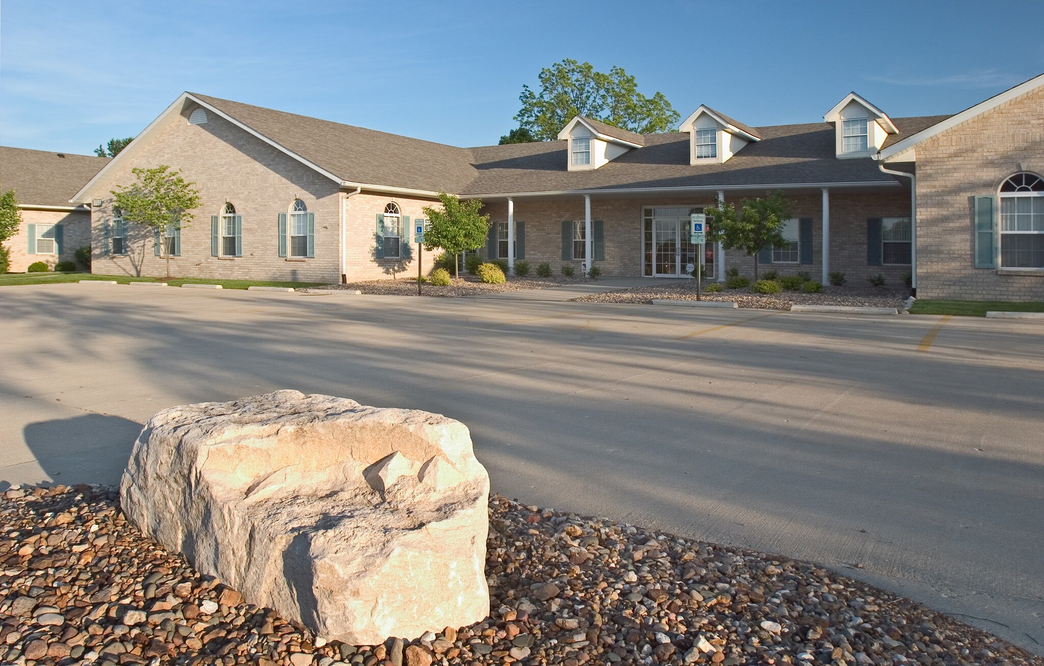 1710 Corporate Xing, O'Fallon, IL for sale Primary Photo- Image 1 of 1