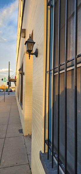 15 E Iowa Ave, Denver, CO for lease - Building Photo - Image 3 of 20