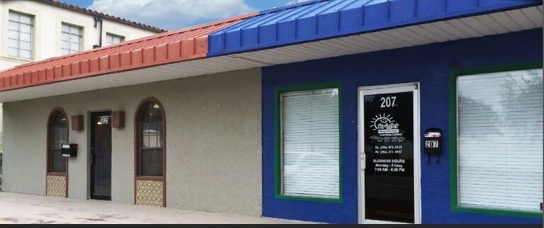 205 E 9th St, Mission, TX for sale - Primary Photo - Image 1 of 1