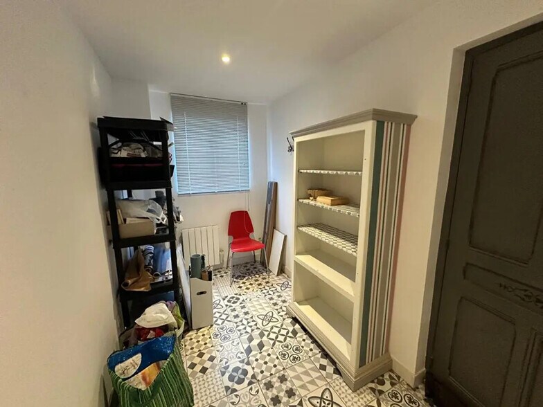 Retail in Le Havre for sale - Interior Photo - Image 2 of 5