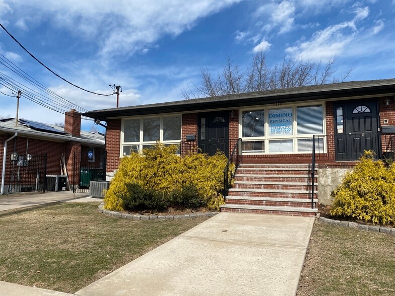 299 Guyon Ave, Staten Island, NY for lease - Building Photo - Image 1 of 11