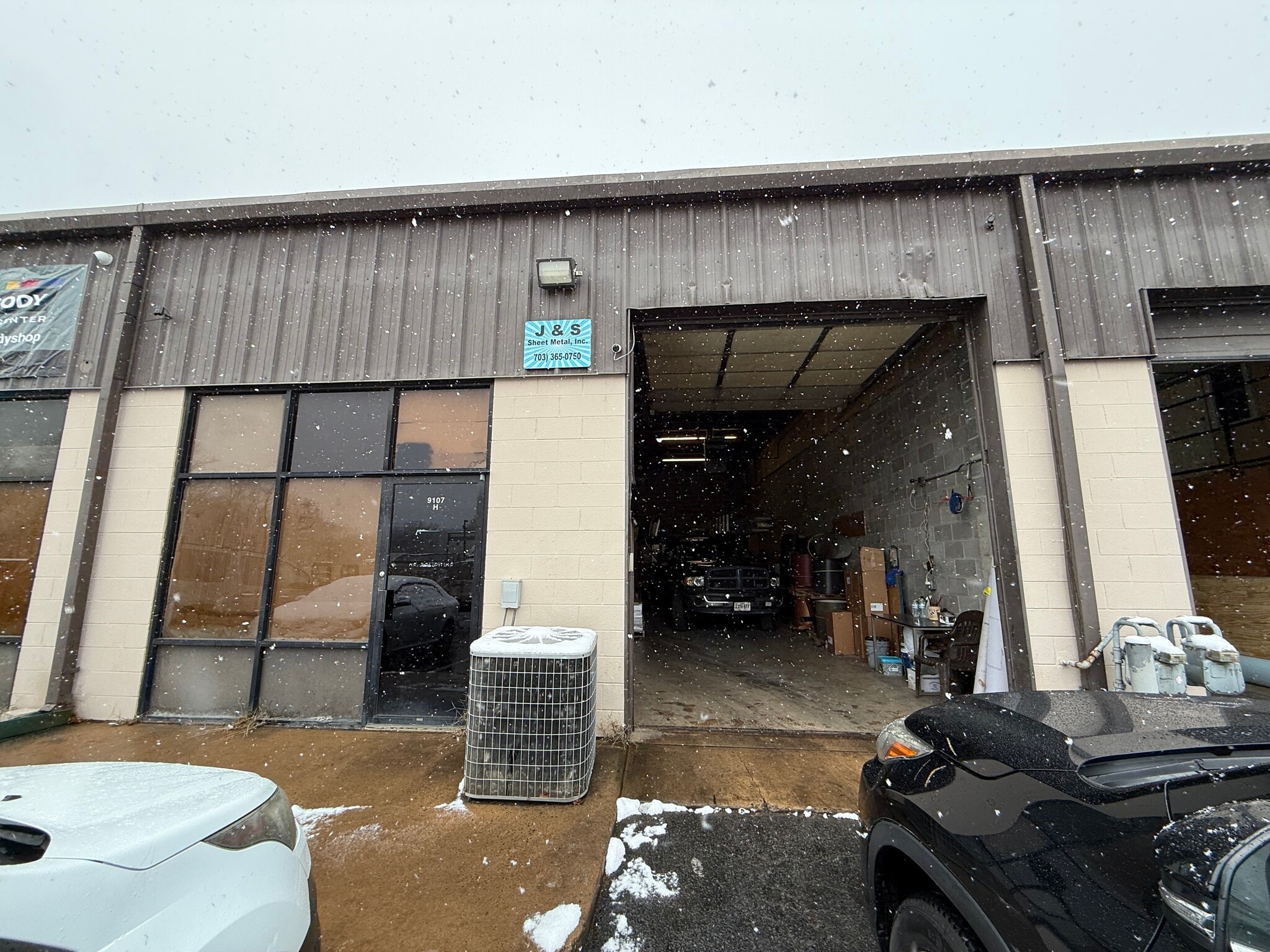 9107 Industry Dr, Manassas Park, VA for lease Interior Photo- Image 1 of 5